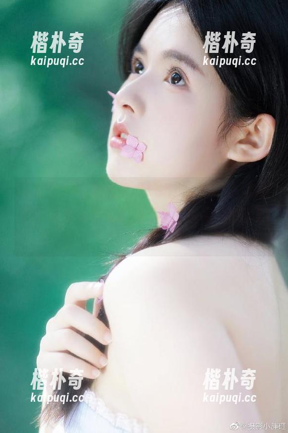 一键直达“155hl.fun”,瓜友们,准备好迎接源源不断的奇闻异事了吗? 一键直达“155hl.fun”,瓜友们,准备好迎接源源不断的奇闻异事了吗?
