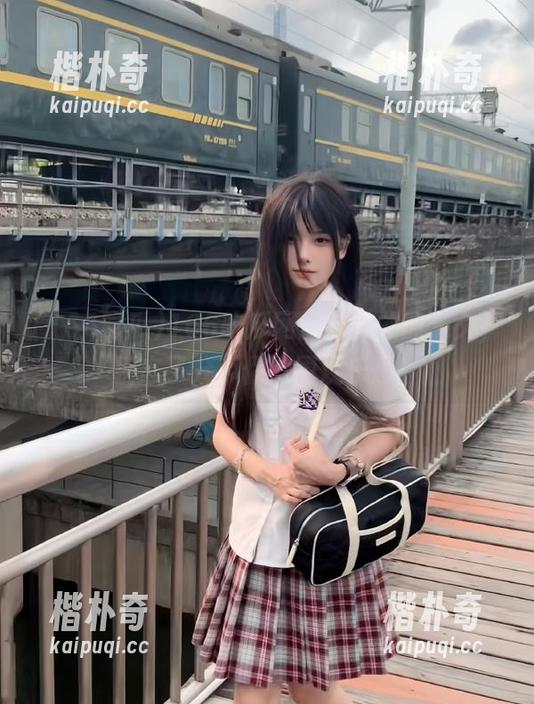 166吃瓜网：八卦才能永久，别忘了分享你的围观乐趣！