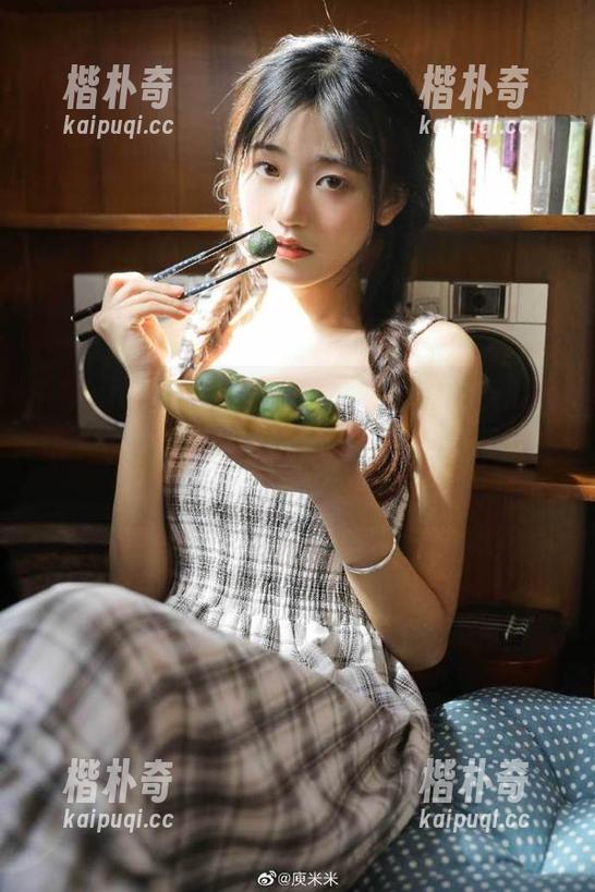 打开首页,不撞见几条瓜我是不允许的,17chigua求一份热辣新鲜! 打开首页,不撞见几条瓜我是不允许的,17chigua求一份热辣新鲜!
