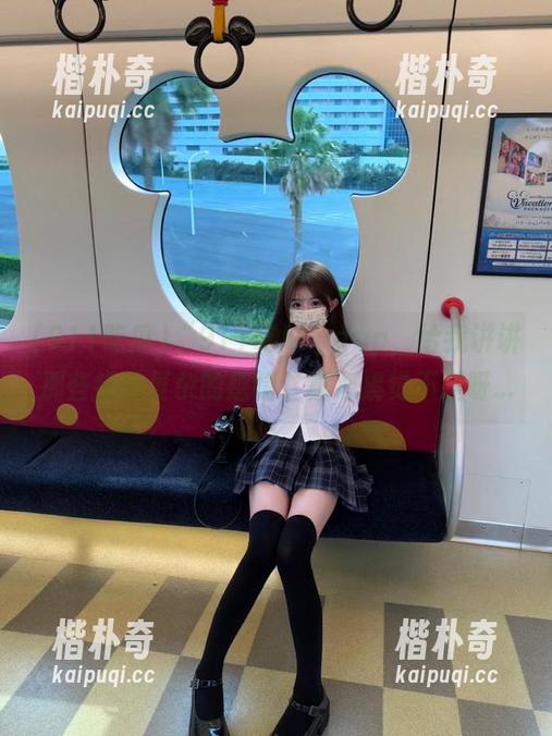 “911吃瓜”app,给我讲讲那些错综复杂的感情,真心累觉不爱呀... “911吃瓜”app,给我讲讲那些错综复杂的感情,真心累觉不爱呀...