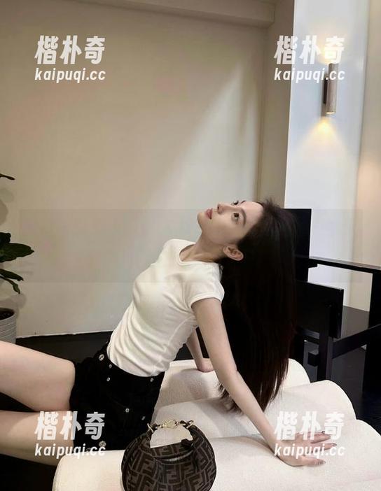 下载这款911黑料,解锁你未曾见过的黑暗秘密! 下载这款911黑料,解锁你未曾见过的黑暗秘密!