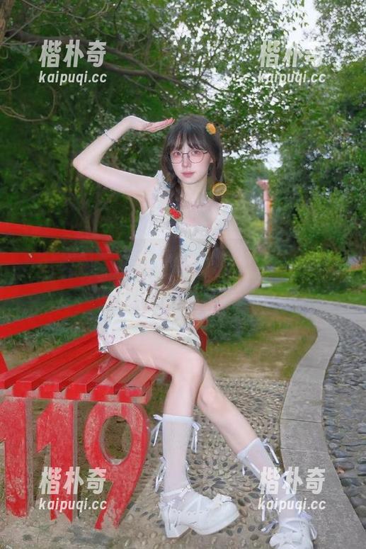 91吃瓜群众:忙着吃瓜,但别忘了找你心目中的‘八卦地址’哦! 91吃瓜群众:忙着吃瓜,但别忘了找你心目中的‘八卦地址’哦!