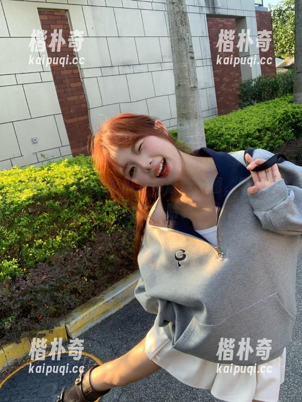 92吃瓜发布最新热图,顺便卖个萌,哈哈。 92吃瓜发布最新热图,顺便卖个萌,哈哈。