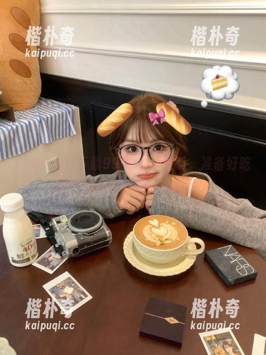 下载998.su苹果版，准备好吃瓜，黑料真的是随时随地！