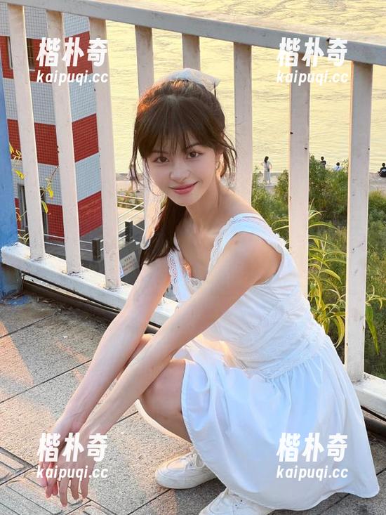 不吃瓜就长不大，998.su网页带你体验百味人生，谁都不容易！