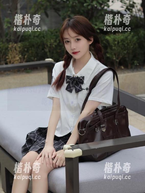 998.su官网，瓜田李下，有瓜吃就该快来捞一把！