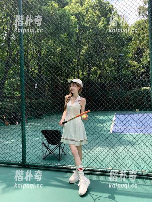 你还在等什么？赶紧下载吃瓜不打烊，一起扒一扒那些“不为人知”的故事！