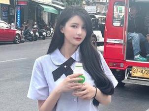 吃瓜不打烊：在网页里追逐名人的趣事与刺激
