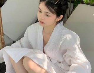 我发现黑料吧的入口时代是这样的，不然怎么扛着瓜看世界？