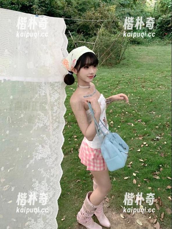 黑料正能量zzzttt官网：你的私人八卦传送门，随时开启！