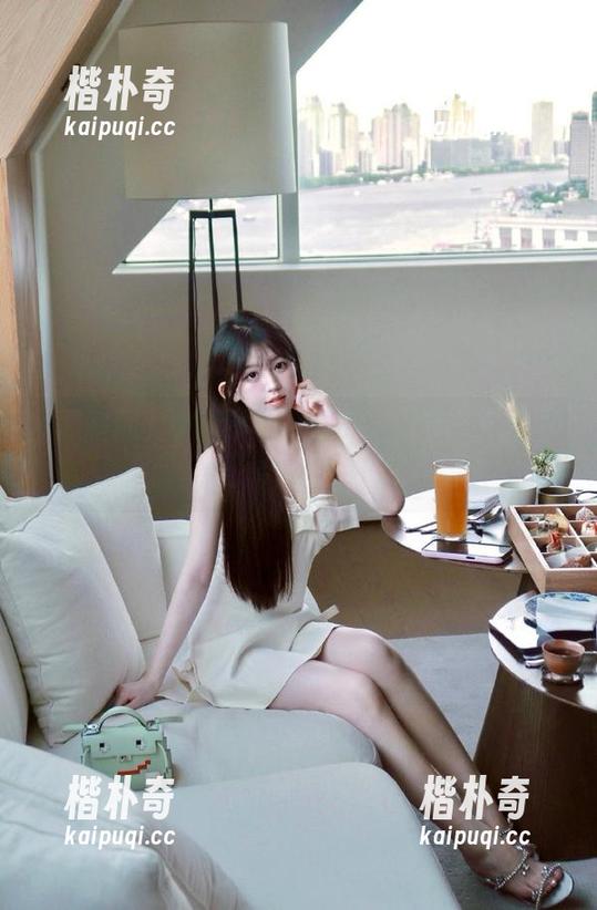 黑料网站继续发光发热，午夜吃瓜派对来啦！