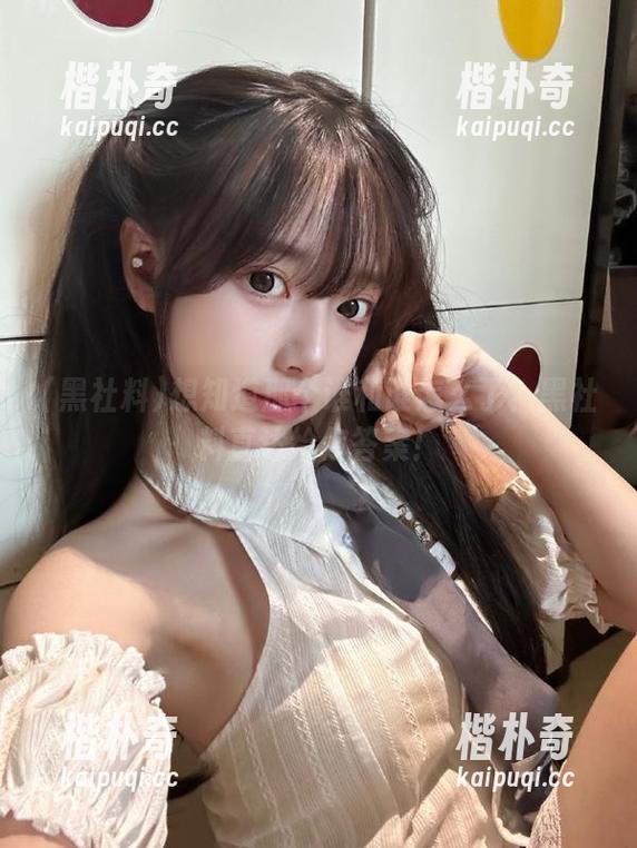 想知道那个谁和谁怎么了?黑社料直达给你答案! 想知道那个谁和谁怎么了?黑社料直达给你答案!